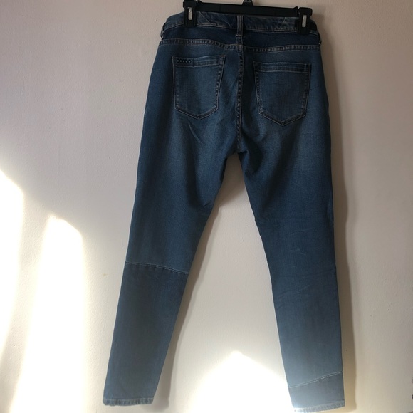 ❤️BlankNYC Distressed Patch Modern Skinny Classique Jeans Denim Size 28 - Picture 3 of 9